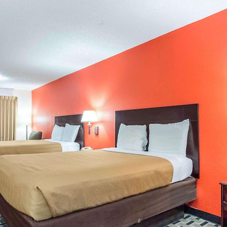 Econo Lodge Лоръл Екстериор снимка