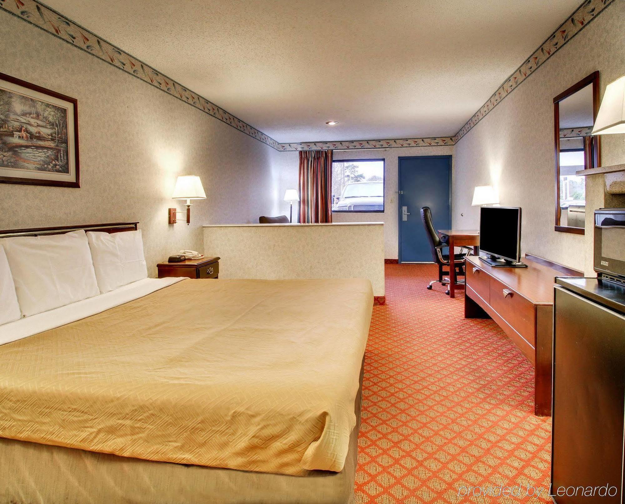 Econo Lodge Лоръл Екстериор снимка